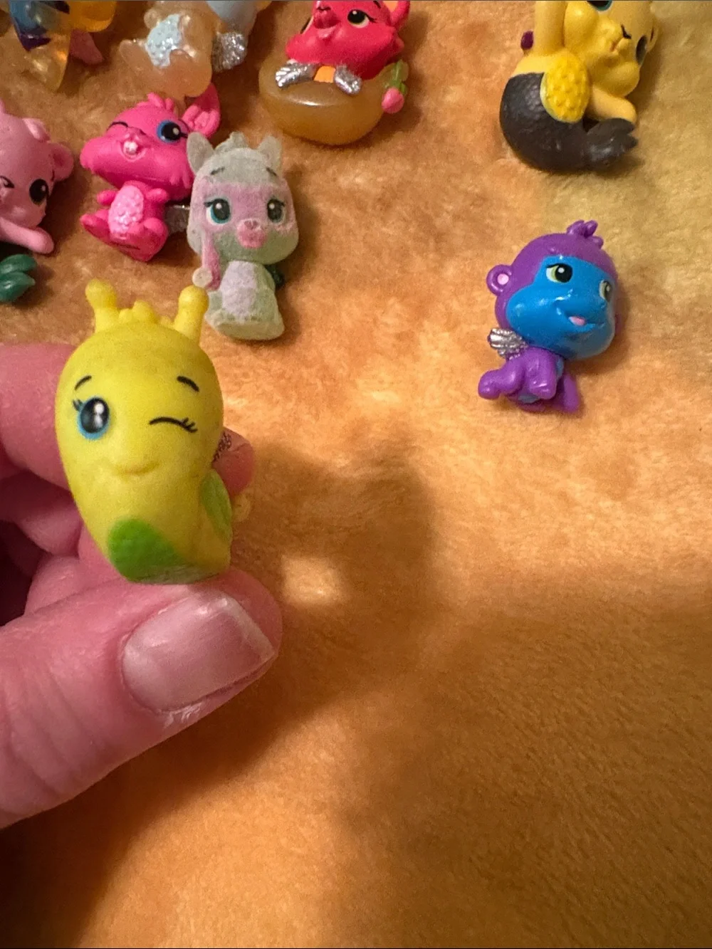 Hatchimals Colorful Small Pets Mini Figurine Toy Set - Pink, Yellow, Green, Blue